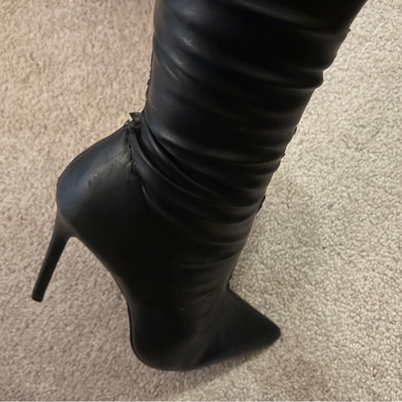 FLAWED Black Thigh High Stiletto Boots FLAWED - Picture 3 of 8